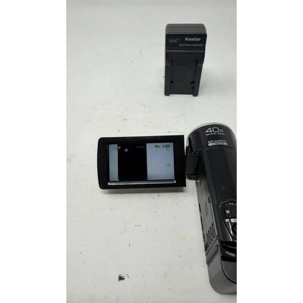 JVC Everio HD SD Camcorder GZ-HM40BU Battery + Charger - TESTED!